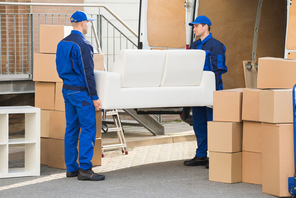 How Early Should You Book a Mover?