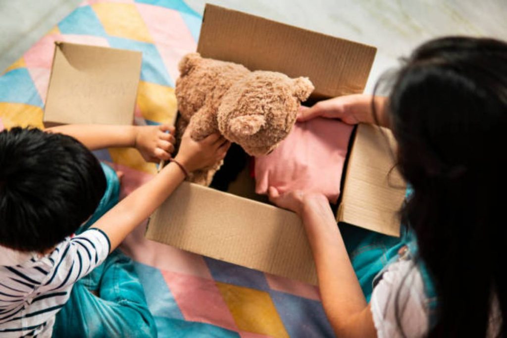 How to Pack Toys for Moving